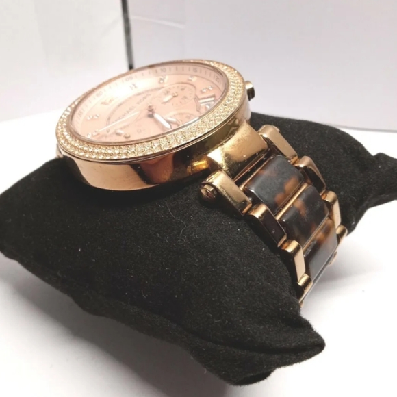 Michael Kors womens Rose Gold Tortoise Shell Crystal Bezel Quartz Watch. - Picture 3 of 6